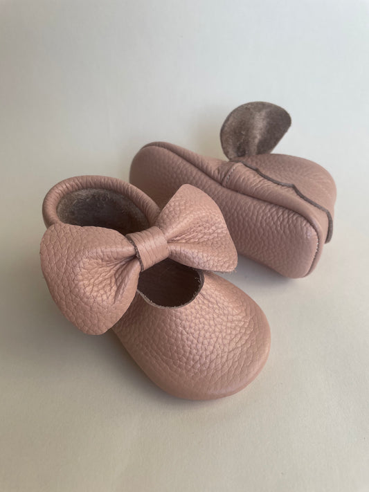 Usnjene mokasine Metuljček