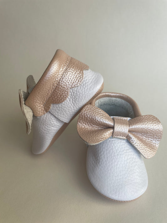 Usnjene mokasine Metuljček - Sijoč