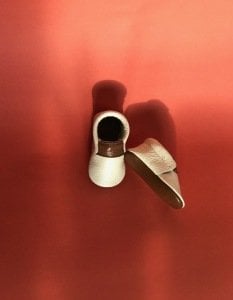 Usnjene mokasine Nev - Vanilja/Temno Rjava