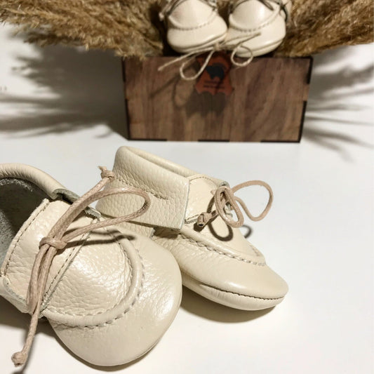 Usnjene mokasine Moon